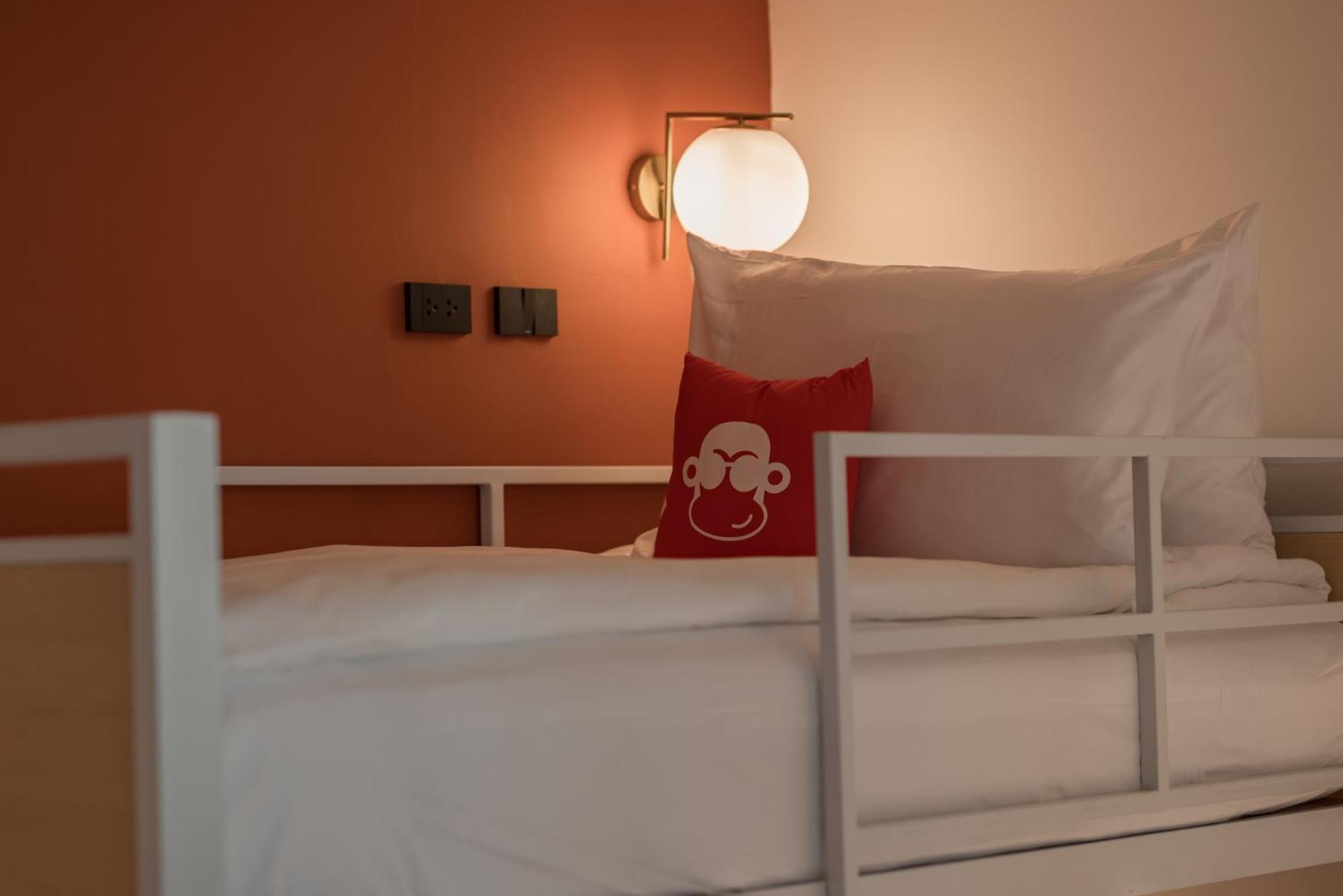 Blu Monkey Hub And Hotel Bangsaen Room photo